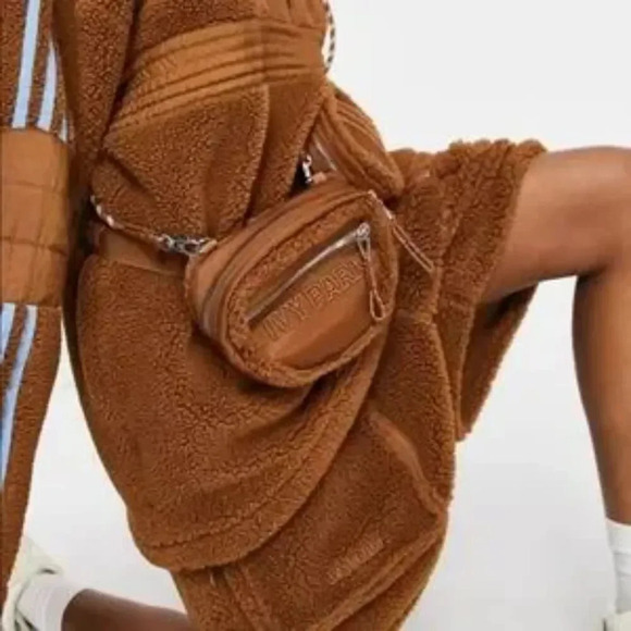 ADIDAS ORIGINALS Ivy Park Sherpa Belt Bag - Picture 1 of 9